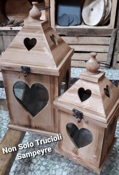 Lanterna in legno